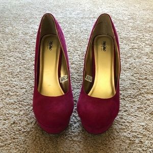 Women's high heel shoe